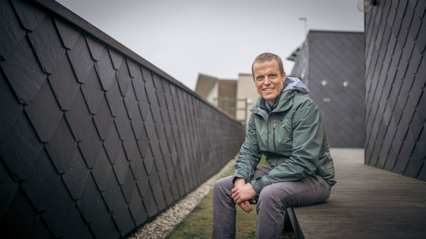 Zonnemakelaar brengt slimme oplossing voor duurzame energie: ‘Er is veel onbenut potentieel op daken van grote bedrijven in Antwerpen’